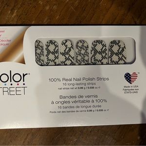 Color street Heads Or Scales